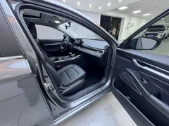 2022 Geely Emgrand 4th Gen 1.5L CVT Premium — фото 11