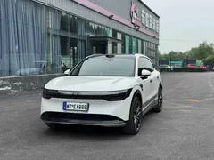 2025 Zeekr 7X 100kWh Long Range 4WD Smart Driving, белый — фото 1