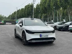 2025 Zeekr 7X 100kWh Long Range 4WD Smart Driving, белый — фото 2