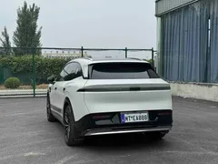 2025 Zeekr 7X 100kWh Long Range 4WD Smart Driving, белый — фото 6