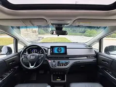 2022 Honda Odyssey 2.0L e:HEV, белый — фото 6