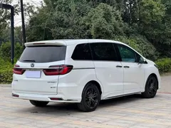 2022 Honda Odyssey 2.0L e:HEV, белый — фото 9