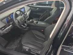 2023 Hongqi E-QM5 Basic Mobility, чёрный — фото 15