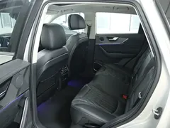2023 Hongqi HS5 2.0T 4WD Qixiang Pro — фото 41