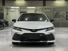 2021 Toyota Camry 2.0G Luxury, белый — фото 2