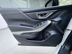 2022 Subaru Forester 2.0i AWD Luxury EyeSight, белый — фото 17