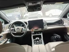 2022 BYD Han EV 610km 4WD Premium — фото 10