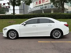 2022 Mercedes-Benz A-Class A 200 L Sedan Sport, белый — фото 3