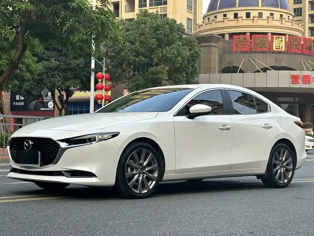 2023 Mazda 3 2.0L AT