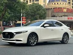 2023 Mazda 3 2.0L AT, белый — фото 1