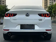 2023 Mazda 3 2.0L AT, белый — фото 5