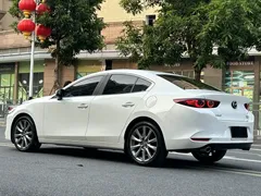 2023 Mazda 3 2.0L AT, белый — фото 6