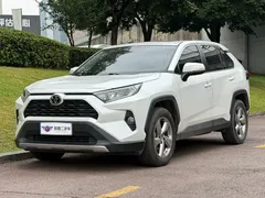 2021 Toyota RAV4 2.0L CVT 2WD Fashion Plus, белый — фото 1