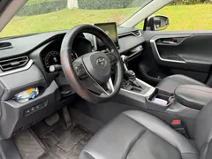 2021 Toyota RAV4 2.0L CVT 2WD Fashion Plus, белый — фото 7