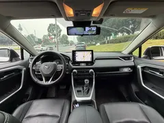 2021 Toyota RAV4 2.0L CVT 2WD Fashion Plus, белый — фото 13