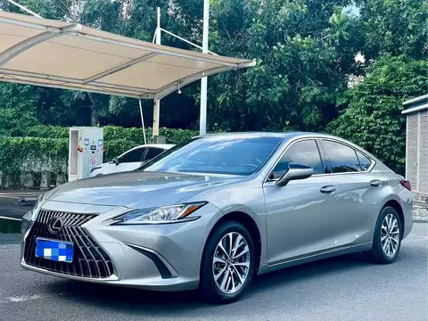 2023 Lexus ES 200 Excellence
