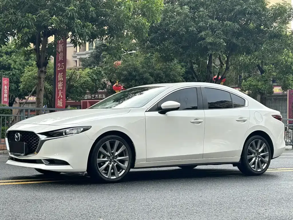 2021 Mazda 3 2.0L AT