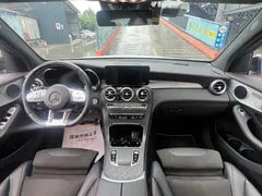 2022 Mercedes-Benz GLC AMG 43 4MATIC, белый — фото 10