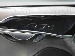 2021 Audi A8L 50 TFSI quattro Comfort, чёрный — фото 13
