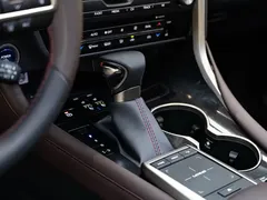 2020 Lexus RX 450h 4WD Elegance, белый — фото 15