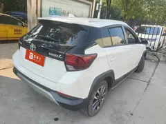 2022 Toyota Yaris L Zhixuan X 1.5L CVT Luxury Plus, белый — фото 9