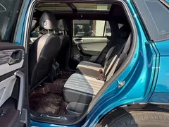 2023 Volkswagen Tayron 380TSI 4WD R-Line Pro, синий — фото 6