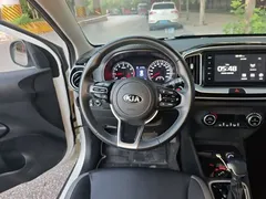 2021 Kia Yipao 1.4L CVT Sunroof, белый — фото 3