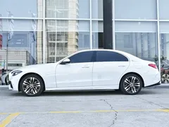 2023 Mercedes-Benz C-Class C 350 eL PHEV, белый — фото 2