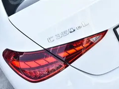 2023 Mercedes-Benz C-Class C 350 eL PHEV, белый — фото 19