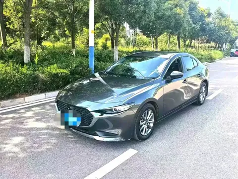 2022 Mazda 3 2.0L AT