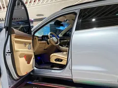 2024 Aito M7 1.5T Smart Driving 4WD Max 5-seat, синий — фото 8