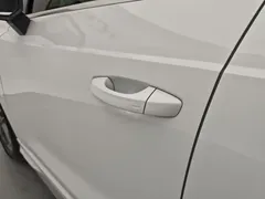 2020 Audi Q3 40 TFSI Fashion Sport, белый — фото 12