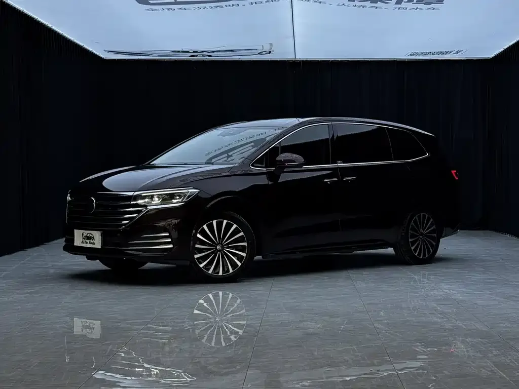 2022 Volkswagen Viloran 380TSI Premium