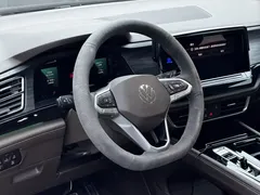 2022 Volkswagen Viloran 380TSI Premium — фото 15