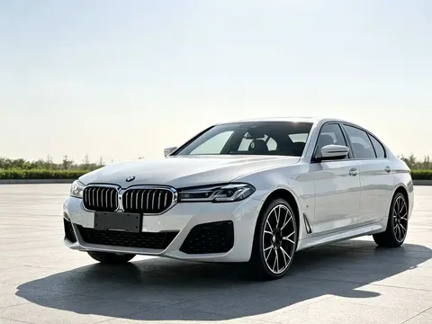 2022 BMW 5 Series 530Li Leading M Sport Package