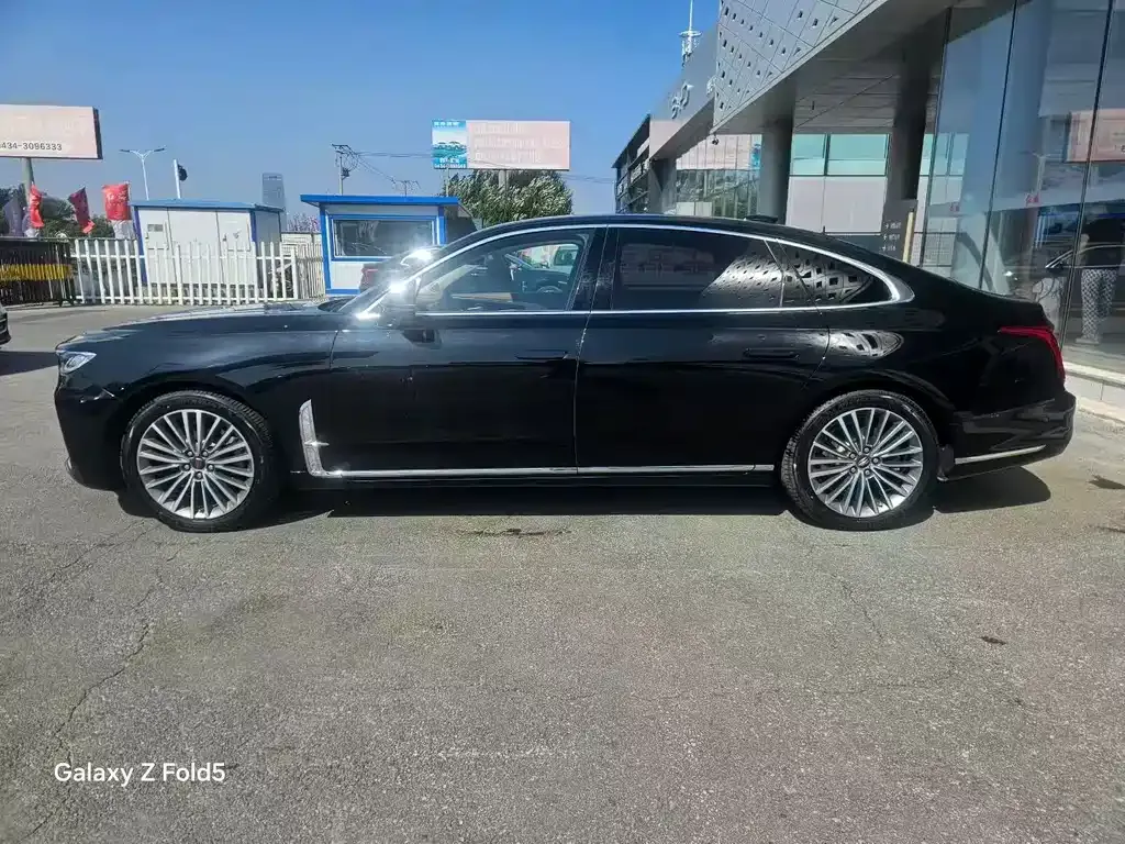 2023 Hongqi H9 2.0T