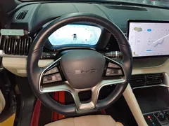 2023 BYD Song PLUS Champion DM-i PHEV 110KM Flagship Plus, чёрный — фото 11