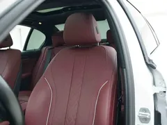 2023 BMW 5 Series 530Li xDrive M Sport Package, белый — фото 13