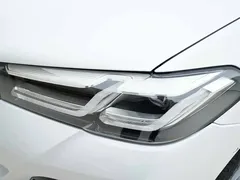 2023 BMW 5 Series 530Li xDrive M Sport Package, белый — фото 14
