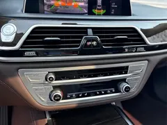2021 BMW 7 Series 730Li Luxury Package, чёрный — фото 18