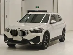 2021 BMW X1, белый — фото 1