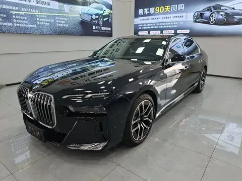 2023 BMW 7 Series 735Li M Sport Package