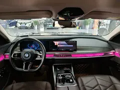 2023 BMW 7 Series 735Li M Sport Package, чёрный — фото 13