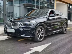 2022 BMW X6 Premium M Sport Package, чёрный — фото 1