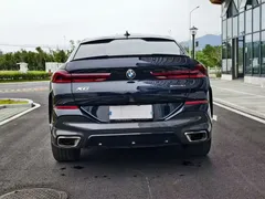 2022 BMW X6 Premium M Sport Package, чёрный — фото 5