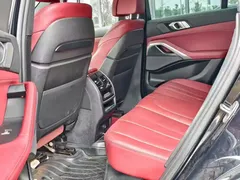 2022 BMW X6 Premium M Sport Package, чёрный — фото 8