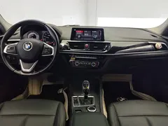 2021 BMW 1 Series 120i M Sport, белый — фото 12