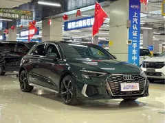 2023 Audi A3 Sportback 35 TFSI Fashion Sport, зелёный — фото 3