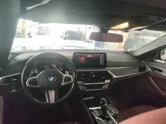 2021 BMW 5 Series 530Li Leading M Sport Package, синий — фото 5