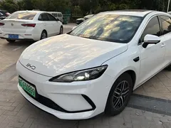 2025 BYD Seal 05 PHEV Smart Driving 55km Premium, белый — фото 1